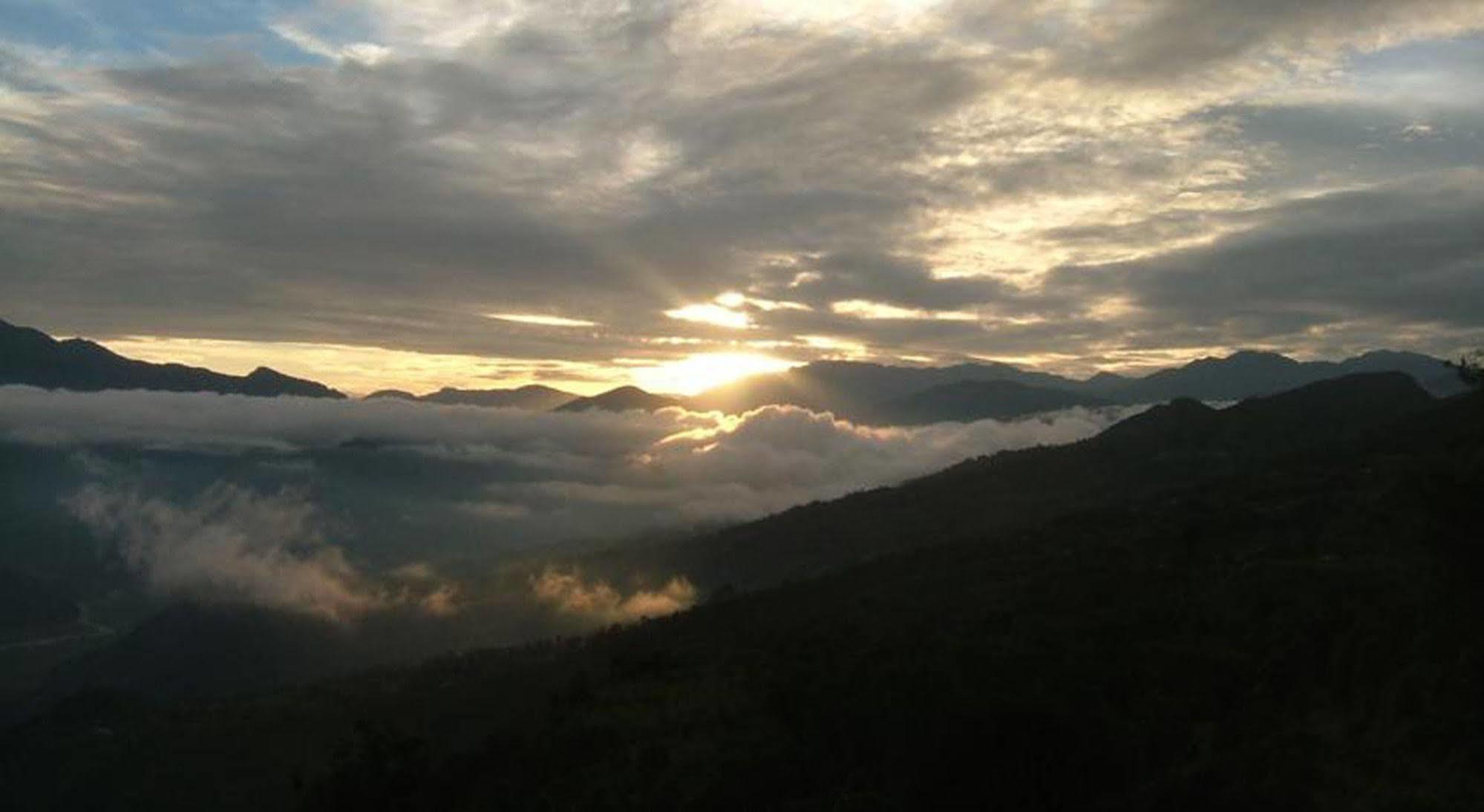 Sarangkot Sherpa Resort P Ltd Pokhara Exterior photo